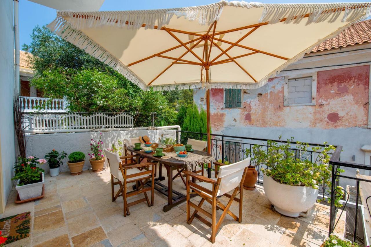ガイオスMarilu'S, Paxos Port Houseアパートメント エクステリア 写真