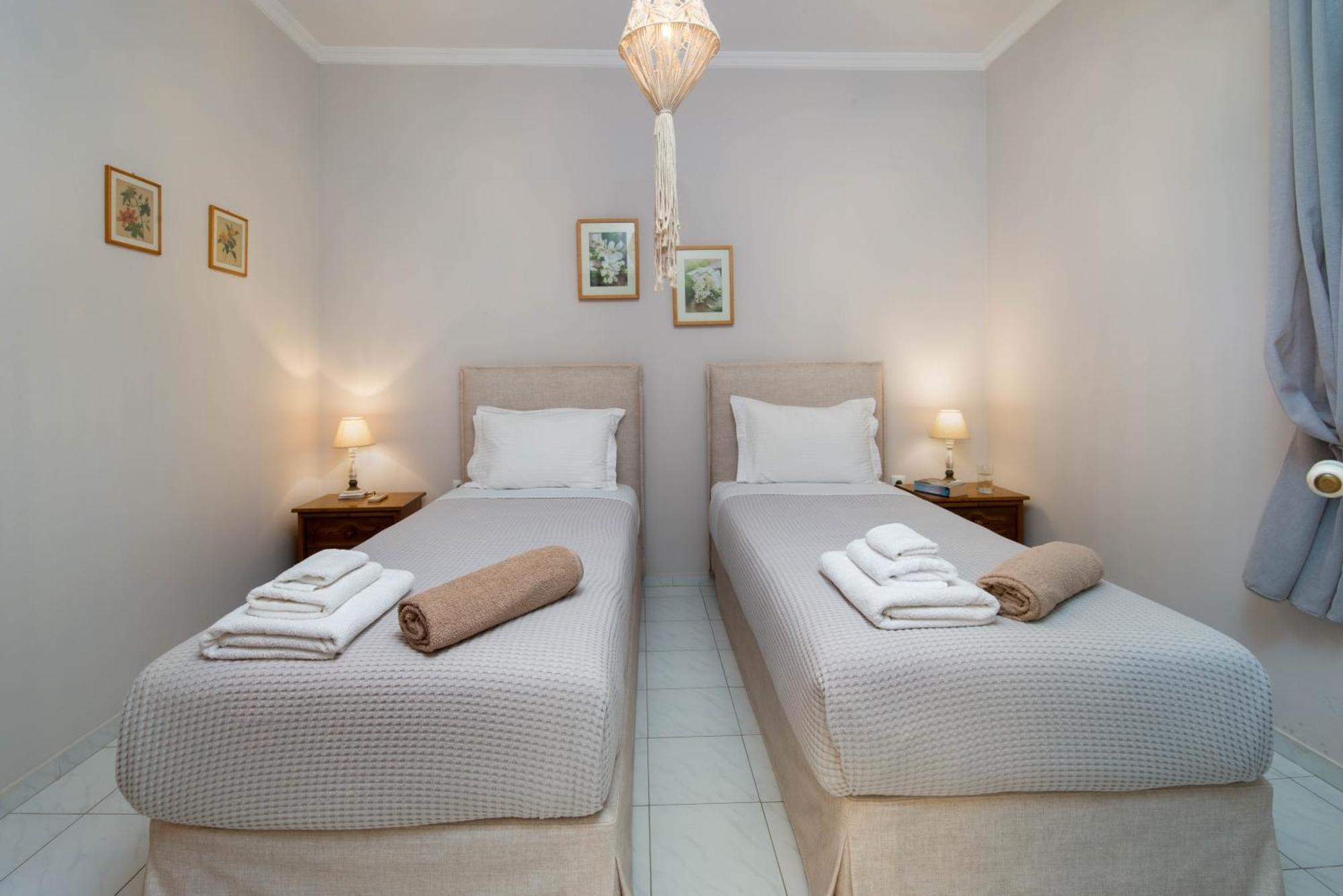 ガイオスMarilu'S, Paxos Port Houseアパートメント エクステリア 写真